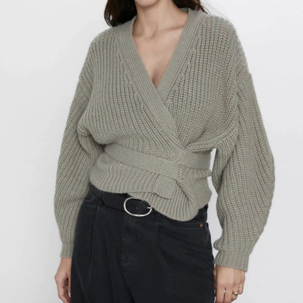 Green Zara Knot Wrap Sweater WITH TAGS 🍃